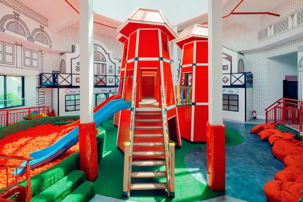 زمین بازی هتل سلکتوم لاکچری آنتالیا